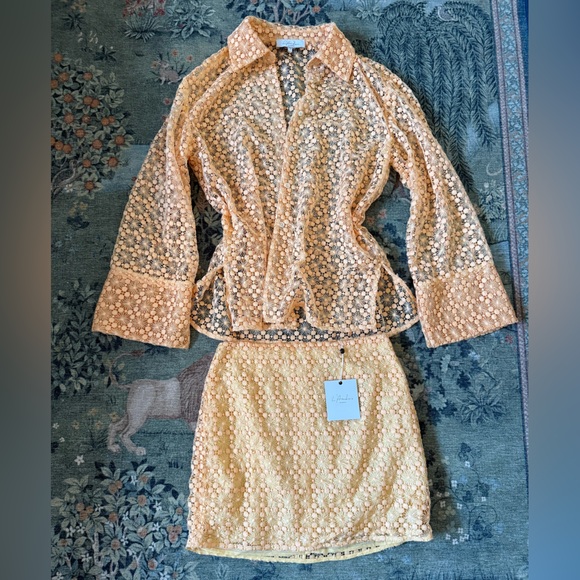 L'Academie Dresses & Skirts - Floral Lace Top and Skirt Set in OrangeYellow